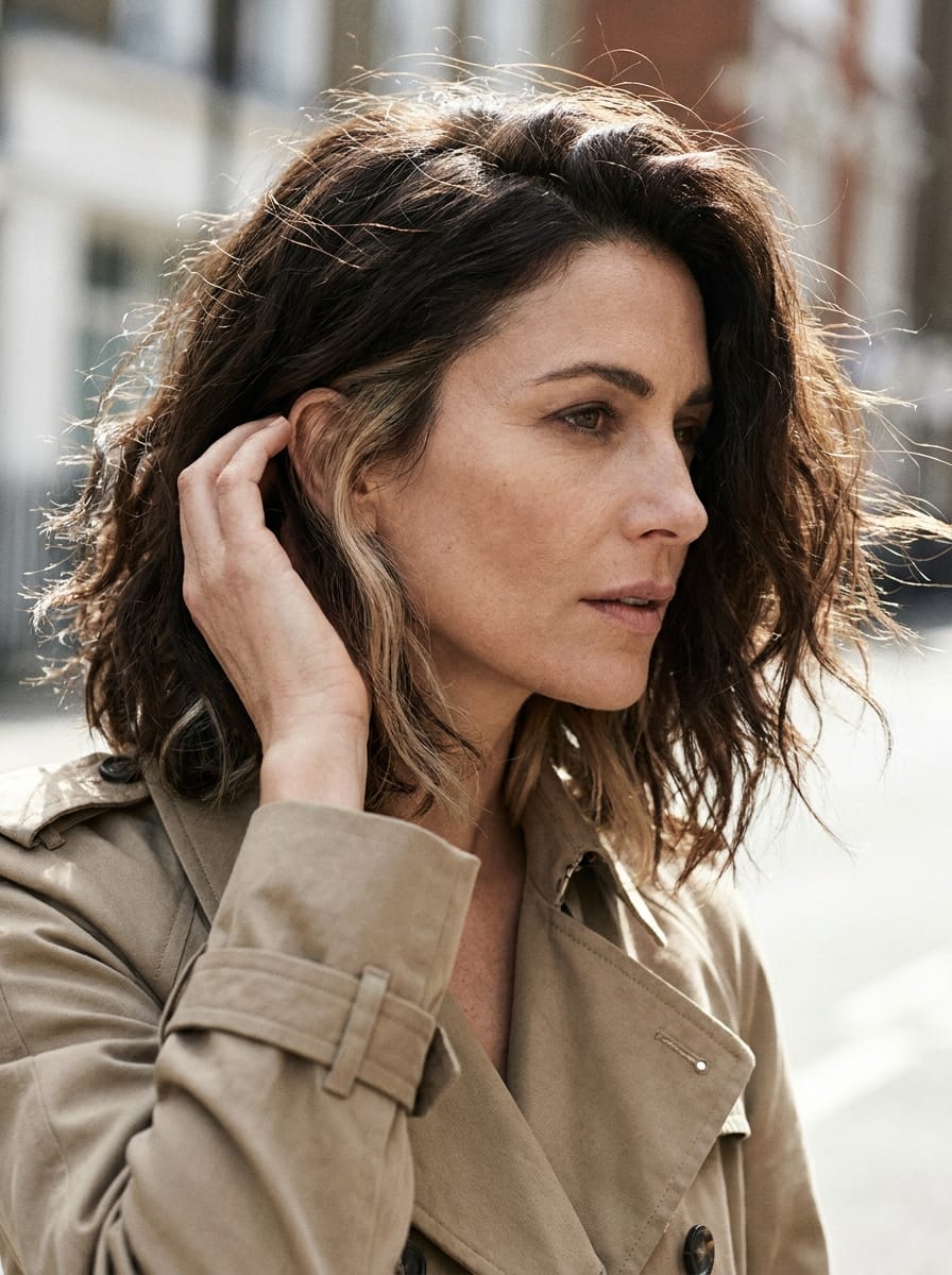 Braun mit blondem Peekaboo Hair - Zweifarbige Haarfarbe